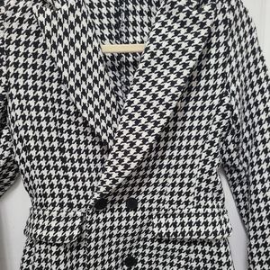 Houndstooth Tweed Blazer